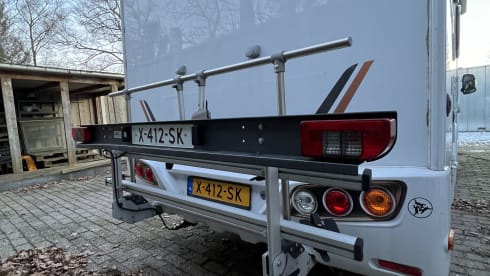 Red Pepper – Nice compact camper (2019) for 2 people