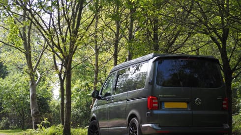 Willow – Willow Luxury VW campervan with everything included 