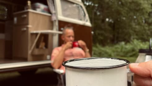 Bob – Bob the retro volkswagen T2a camper bus