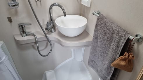 4 berth Peugeot semi-integrated from 2019