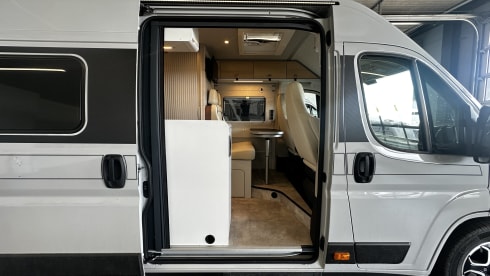 Hymer Yellowstone '24 - Automatic with tow bar 3T