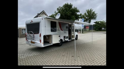 Super luxurious Bürstner with queen bed.