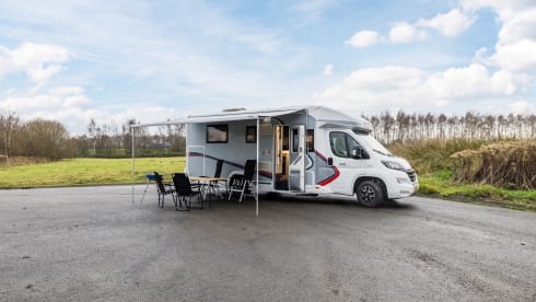 4p Challenger semi-integrated uit 2017