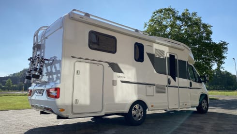 Adria matrix 670 SL model 2022 (4-5 pers. / complete for holidays)