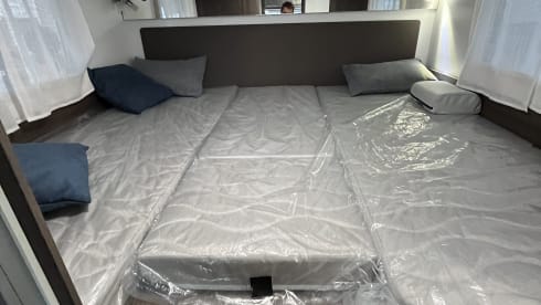 Cocoon 463 – 4p Benimar semi-integrated from 2024