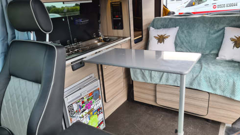 Belle – VW T5 campervan 