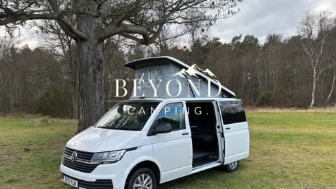 Corrie – Beyond Camping VW 4 Berth Camper