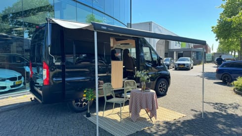 Complete Camperbus – Pössl camper Automaat met dakairco