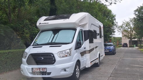 LOVE-67  – 5p Ford semi-integrated uit 2018