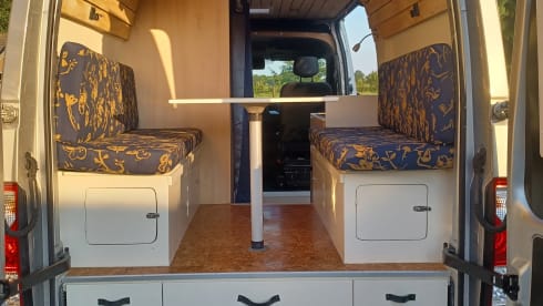 Renault master 165 pk, nieuwe inrichting  – 2p Renault bus from 2015