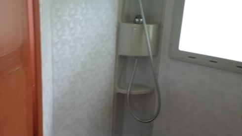 283 – SEA OR MOUNTAIN..LAKE OR CITY OF ART?