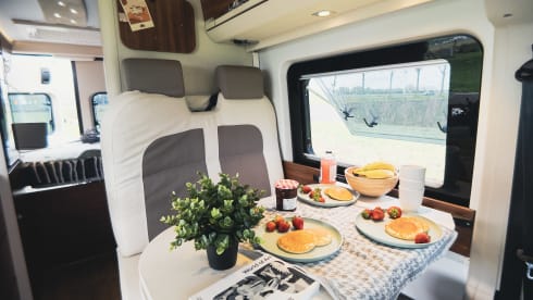 Cees – 2p Adria Mobil bus from 2017