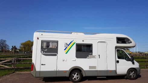 6p Knaus Alcove from 2004