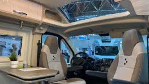 Brand new 3p Peugeot Bravia busCamper from 2023