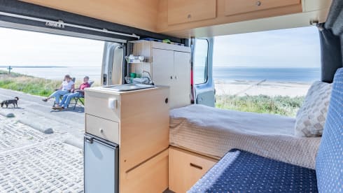 Nice compact camper van from 2010