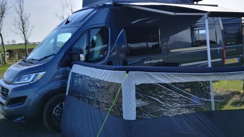 Grey Goose – Grey Goose - 4 berth automatic, 6m Fiat Ducato with pop-top.