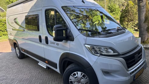 Grijs – 2p Eura Mobil bus from 2022