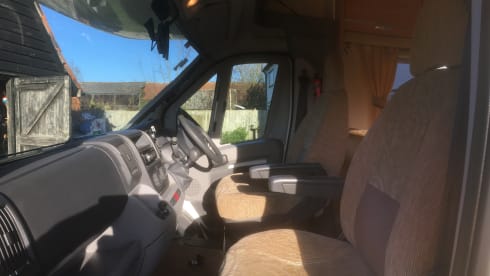 Sundance – 4 Berth Swift Sundance motorhome