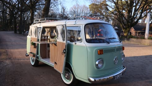 Lientje – Volkswagen T2 bus from 1990