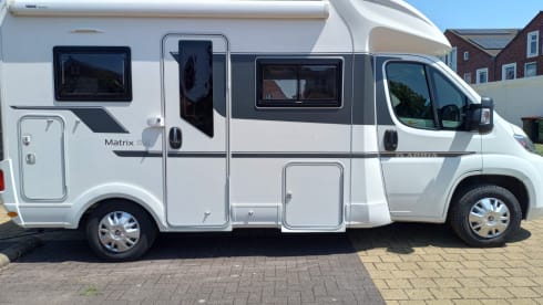 “ Dushi “ – Adria Matrix Axess 590ST compact, semi-integral from 2020