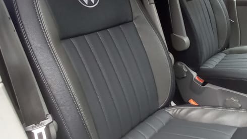 Campo – Explore Derbyshire & Beyond in our 4 berth VW T5 Long Wheel Base!