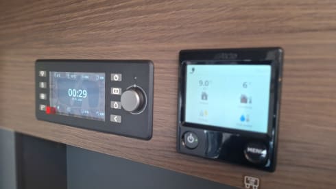 4 berth Adria Sonic Supreme 710 DC  - BRAND NEW 2025 (75 REG)