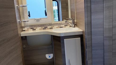 New Mclouis carat model 2020 with all the luxury available 