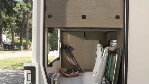 Titanium – 4p Chausson semi-integrated from 2020