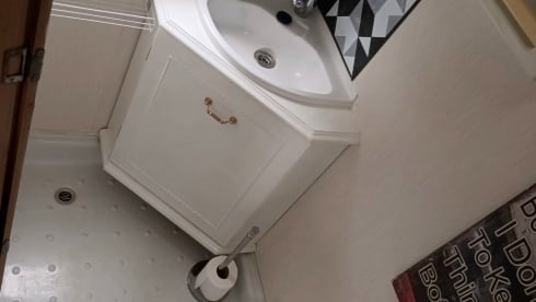 Limavady – 6 berth Peugeot alcove from 2001