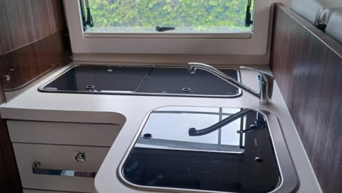 luxe – 3p Benimar semi-integrated from 2021 170 hp automatic