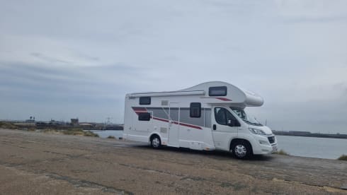 Krokodil – Ideal holiday with this spacious and cozy family camper!