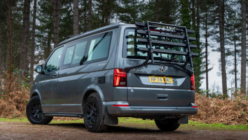 Hamish – VW California Surf | High Spec & Ultimate Comfort! 🚐✨