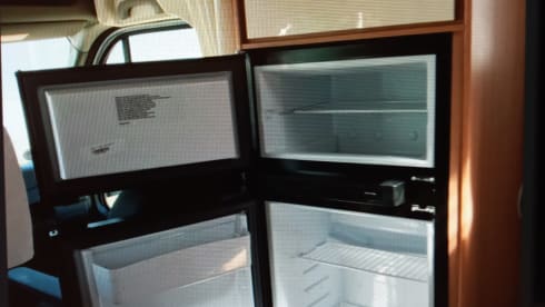 Happy Tour – 6 person Ahorn family camper Alcove 2018 with fixed beds LAST MINUTE