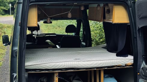 Goldy – Goldy DIY Van Ford Transit