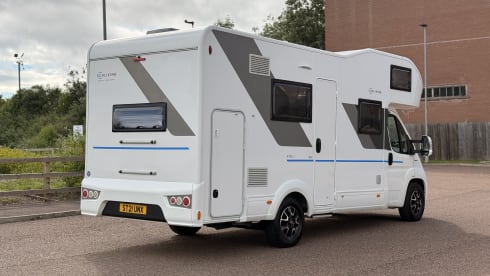 Great Scottish Cruiser – Caravane Fiat 7 couchages avec alcôve à partir de 2021