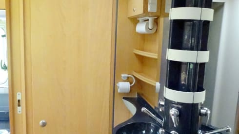 Colorado – Kompakter Camper, kurze Aussenmaße, aber trotzdem mit allem ausgestattet. 