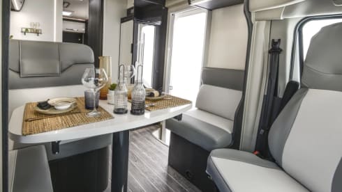 New 71 reg Roller Team 696 4 Birth Luxury Motorhome