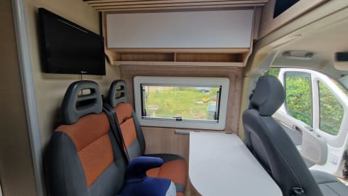 VanBlanc – 4p Citroën bus from 2025