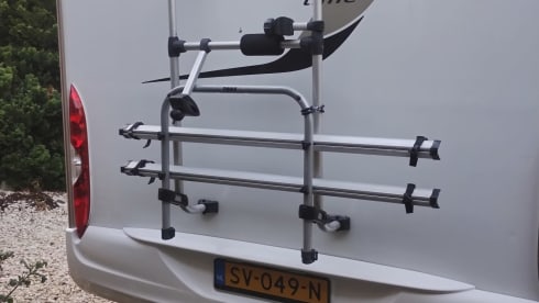 Ixeo  – 4p Bürstner semi-integrated from 2016