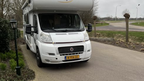 6 person alcove 2013