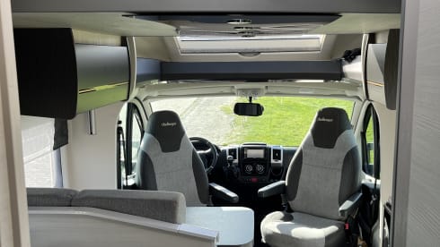 Luxury 2-4p Challenger semi-integrated from 2020