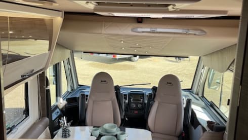 McLouis Carat 873 - Modello 2023 - Completamente attrezzato - 4/5 persone