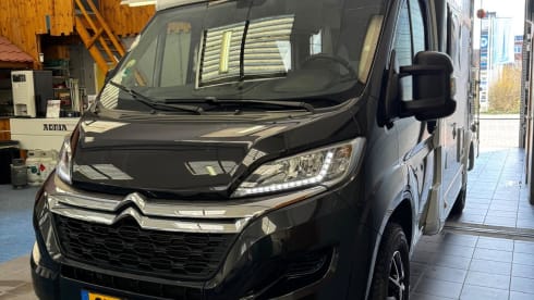 2-seater Citroën semi-integrated from 2022