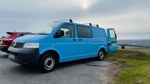Bluey – 2 berth VW Campervan 