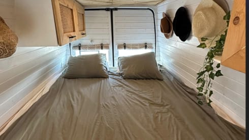 Ford transit camperbus  – 2p Ford bus uit 2007