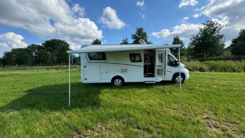 T6 – 2p Dethleffs semi-integrated from 2018