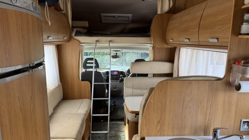 Francesca – 7 berth Fiat alcove from 2010