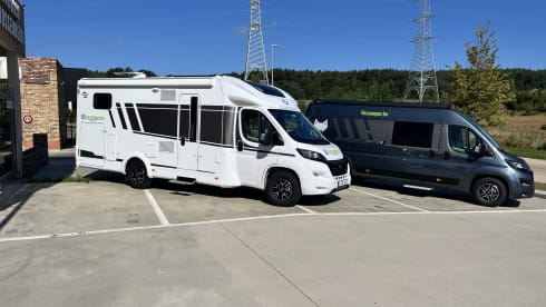 2p Carado campervan uit 2024