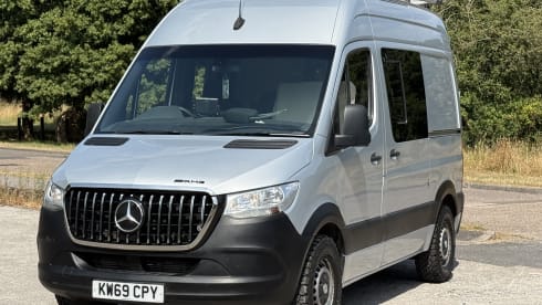 The North Mate – 3-persoons Mercedes-Benz campervan uit 2019
