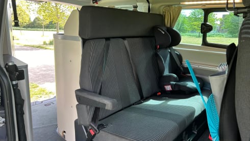 t'Bussie – Ford Custom Nugget, on the road with the Bussie!